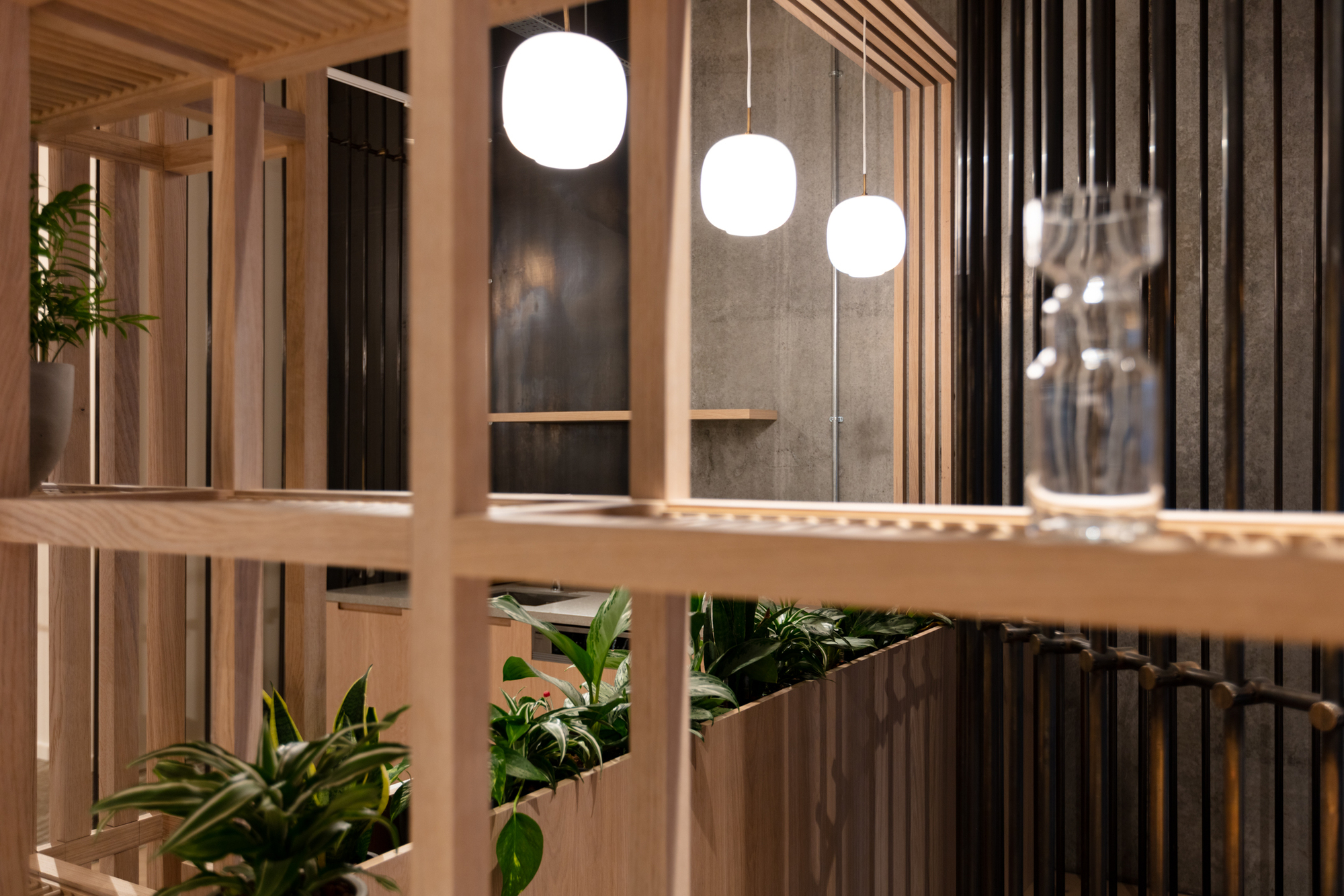 Flexible spaces at FORA Borough Market, designed by Two offer comfort and functionality in a contemporary environment.